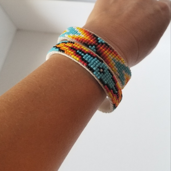 Beaded cuff bracelets - Picture 6 of 7